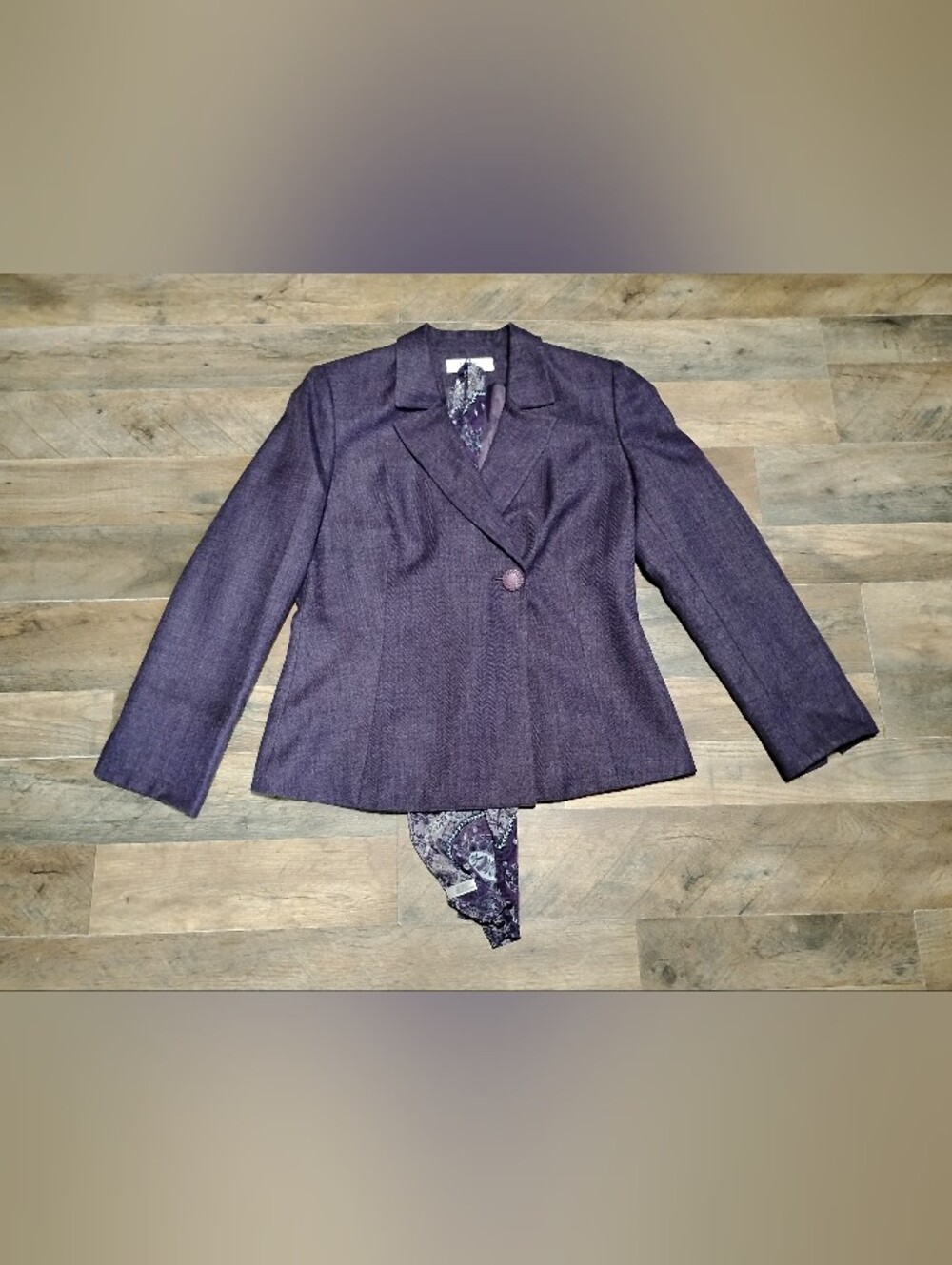 Le Suit Plum Three-Piece Skirt Set with Pleated Hem and Scarf Women's Size: 10 - Picture 2 of 7